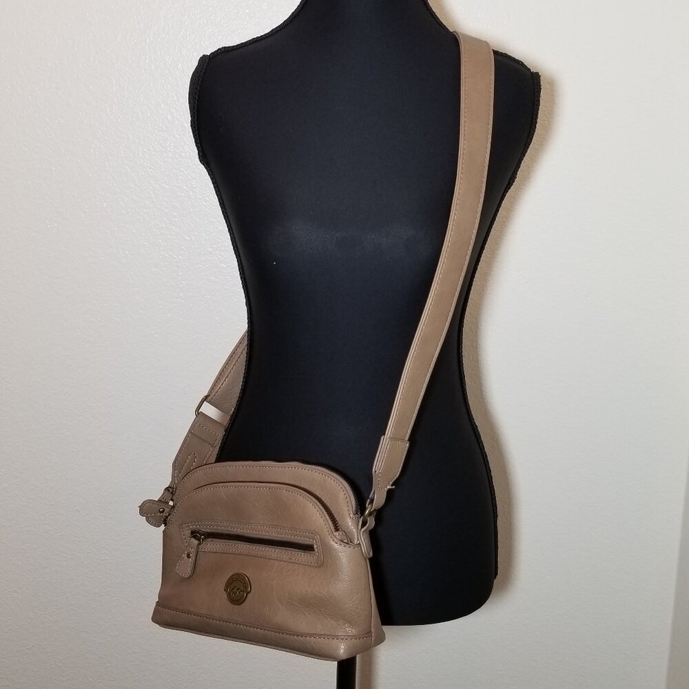 White Mountain Womens Tan Faux Leather Crossbody Purse Zippered Pocket Street